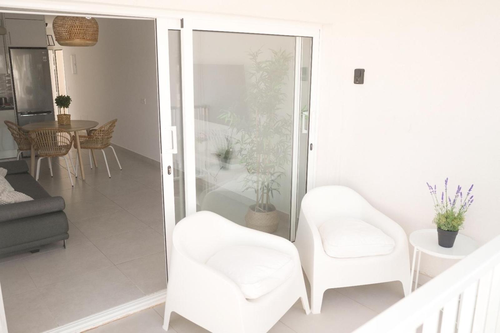 Precioso Apartamento En Complejo Con Piscina Коста-Тегисе Экстерьер фото